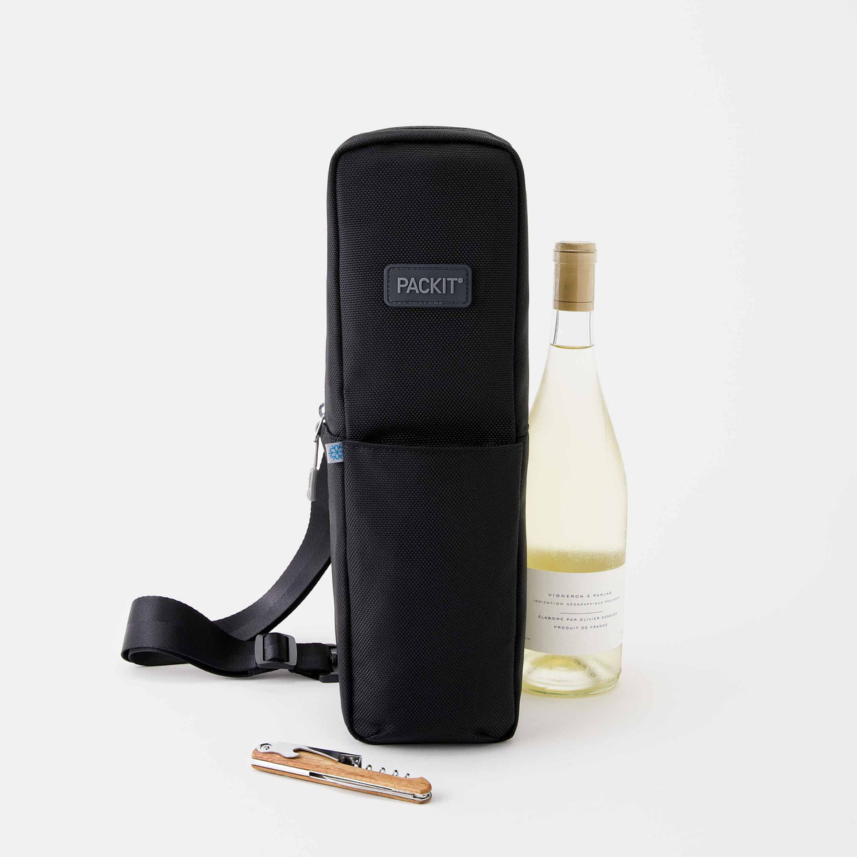 freezable-wine-carrier-r5 freezable-wine-carrier-black-ecofreeze-plus-front-with-wine.jpg
